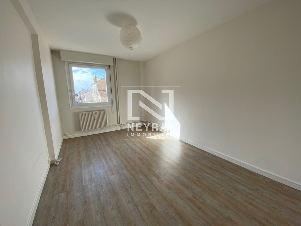 APPARTEMENT T4 - CHALON SUR SAONE - 75 m2 - LOU&Eacute;