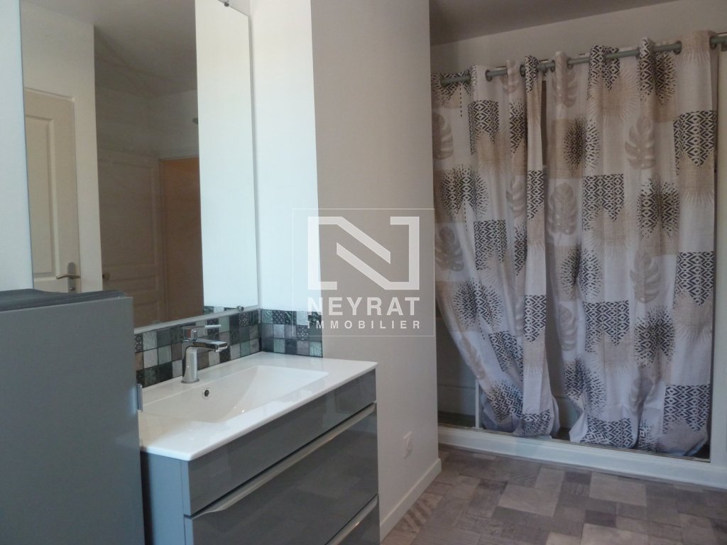 APPARTEMENT T4 A LOUER - CHATENOY LE ROYAL - 88.82 m2 - 675 &euro; charges comprises par mois