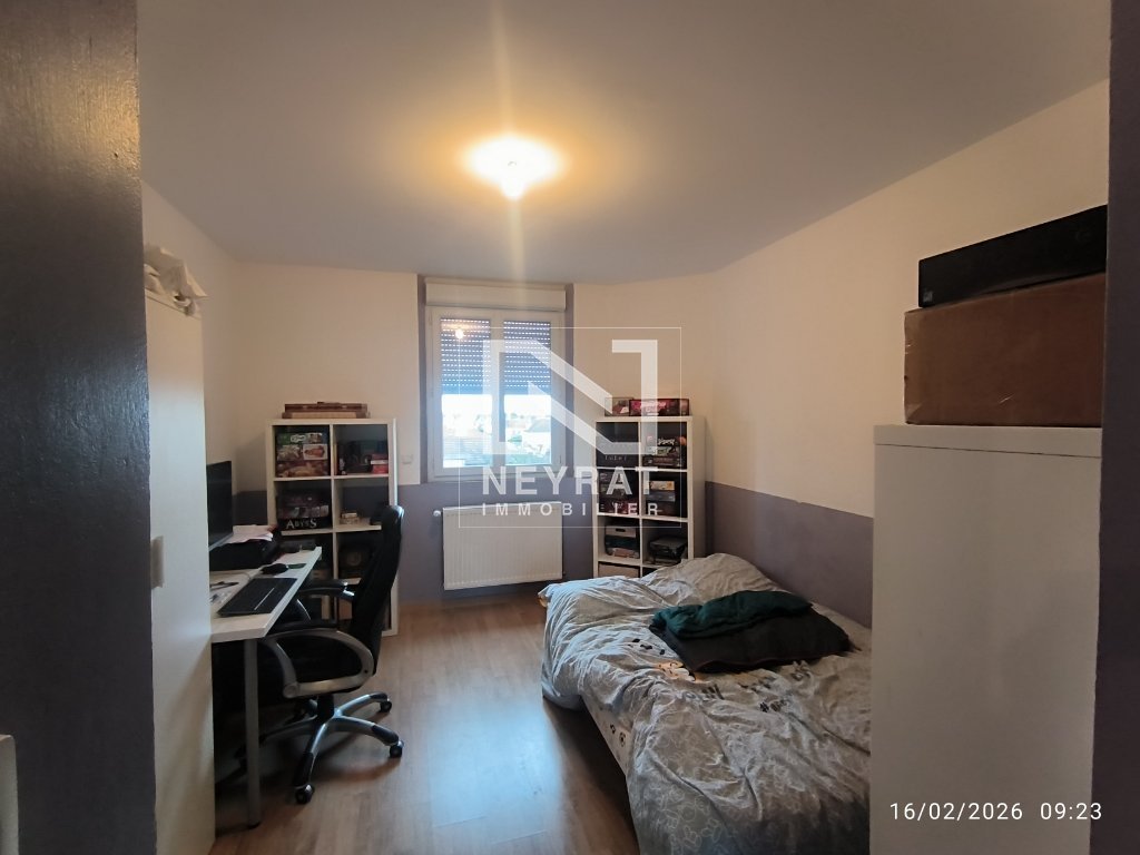 APPARTEMENT T4 A LOUER - CHATENOY LE ROYAL - 102.31 m2 - 830�&euro; charges comprises par mois