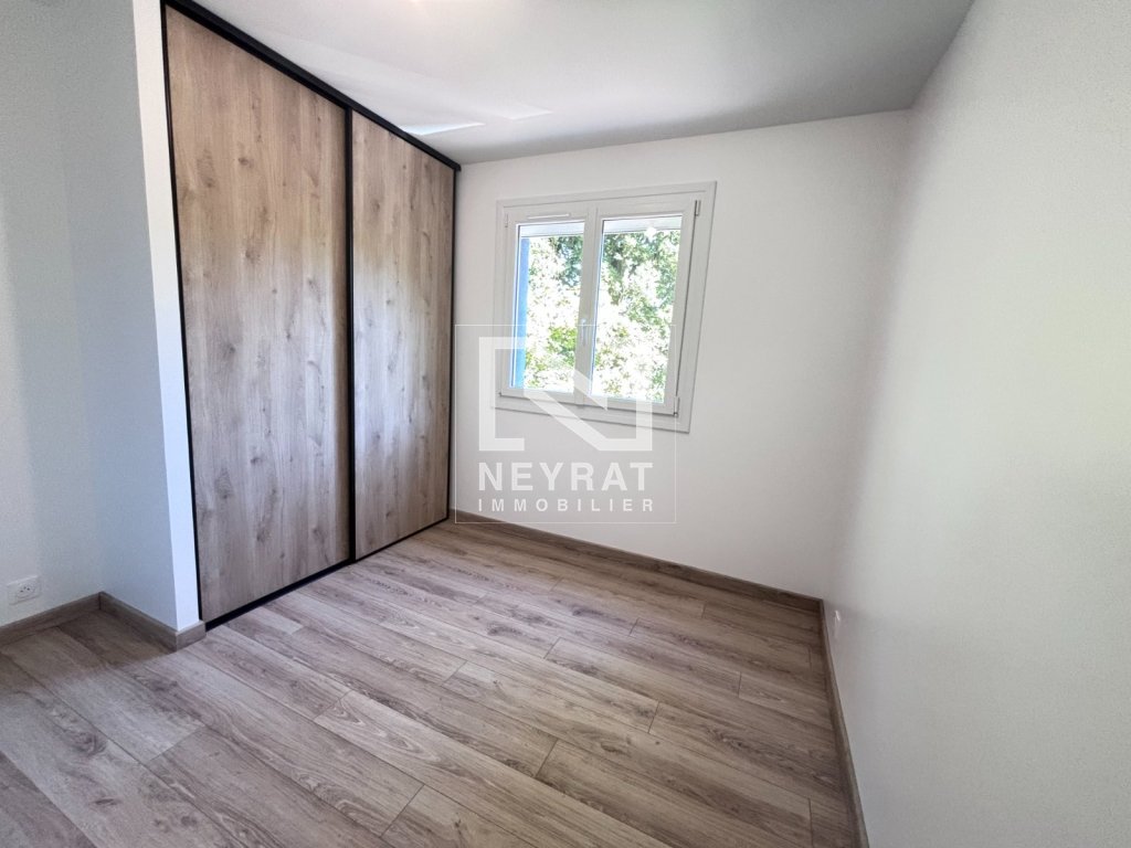 APPARTEMENT T4 A LOUER - DIGOIN - 80.74 m2 - 900 &euro; charges comprises par mois