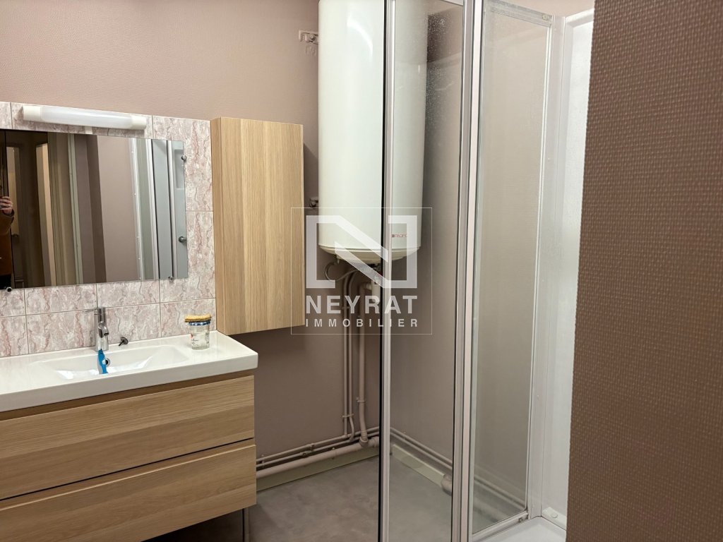 APPARTEMENT T4 - EPINAC - 74.57 m2 - LOU&Eacute;