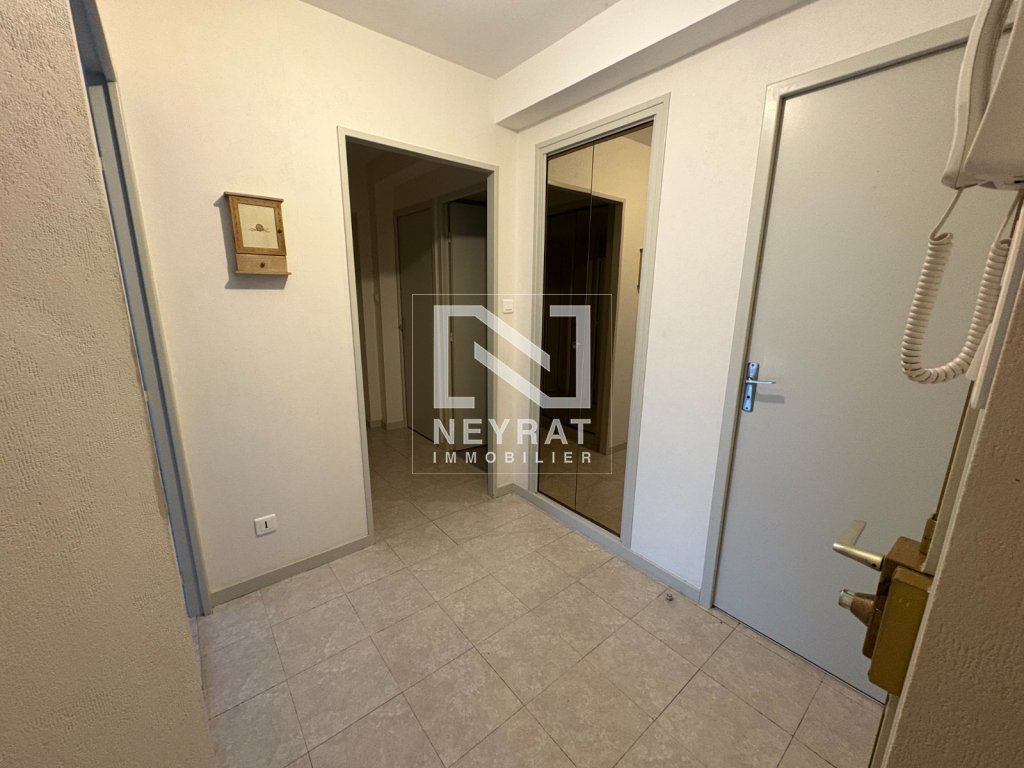 APPARTEMENT T4 - EPINAC - 74.57 m2 - LOU&Eacute;