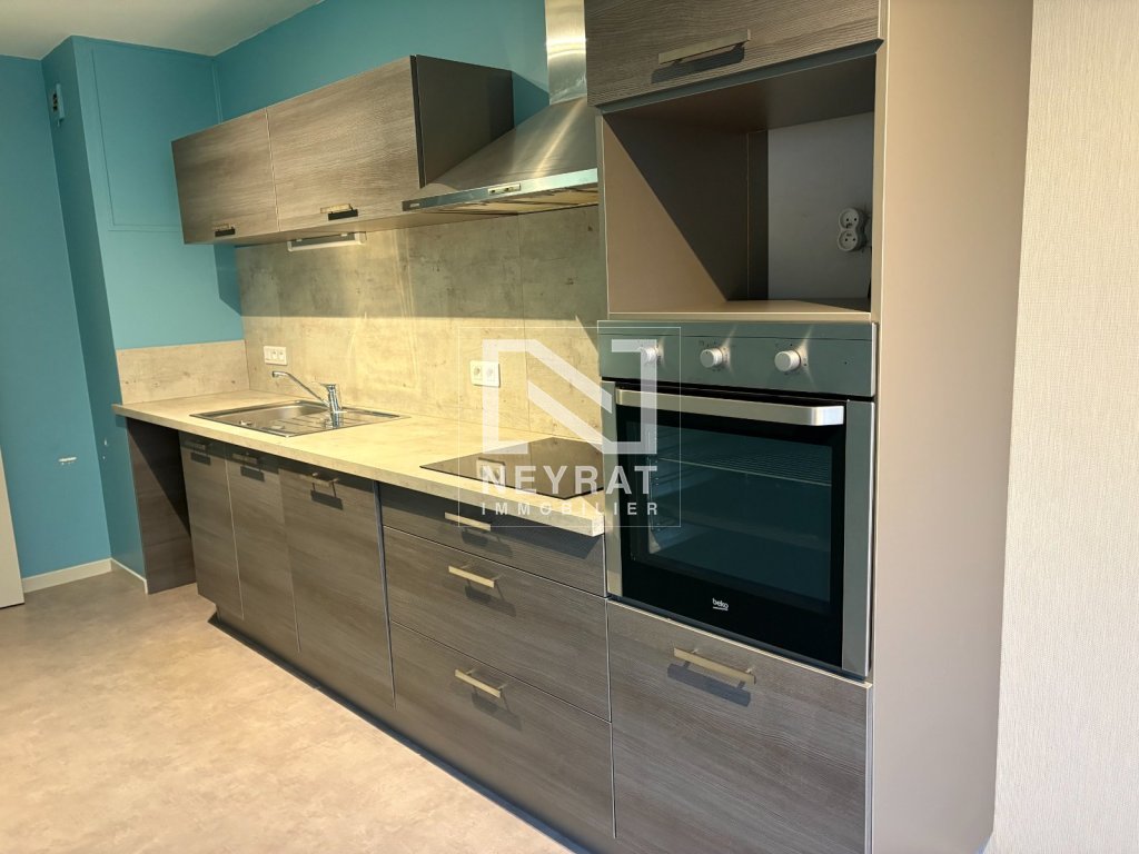 APPARTEMENT T4 - EPINAC - 74.57 m2 - LOU&Eacute;