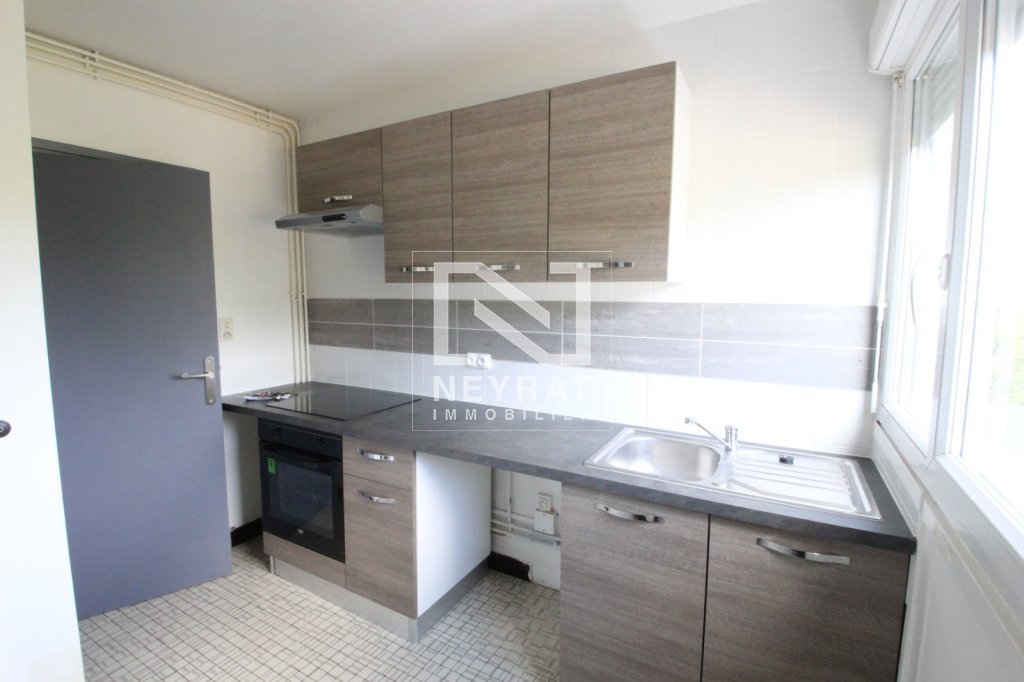 APPARTEMENT T4 A LOUER - LOUHANS - 72 m2 - 619�&euro; charges comprises par mois