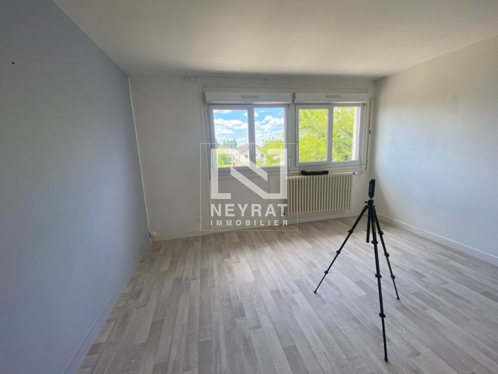 APPARTEMENT T4 A LOUER - LOUHANS - 72 m2 - 604�&euro; charges comprises par mois