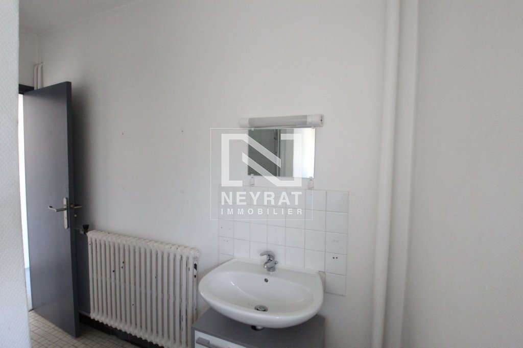 APPARTEMENT T4 A LOUER - LOUHANS - 70 m2 - 619�&euro; charges comprises par mois