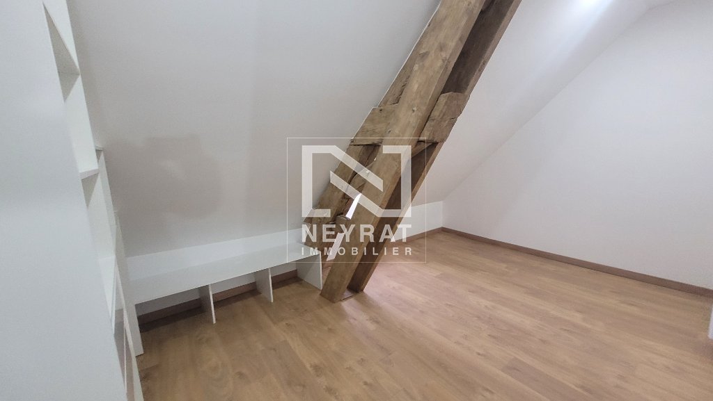 APPARTEMENT T4 A LOUER - SENNECEY LE GRAND - 54.17 m2 - 640 &euro; charges comprises par mois