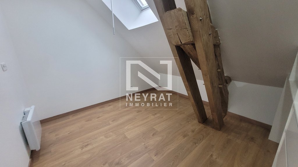 APPARTEMENT T4 A LOUER - SENNECEY LE GRAND - 54.17 m2 - 640 &euro; charges comprises par mois