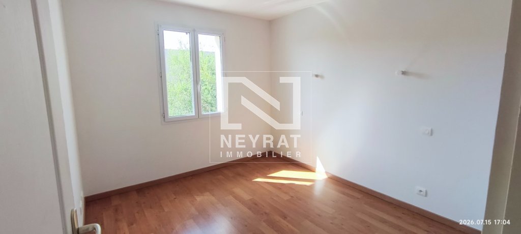 APPARTEMENT T4 - ST DESERT - 92 m2 - LOU&Eacute;