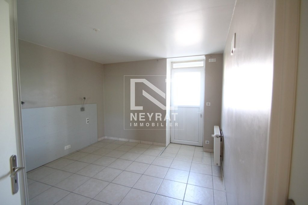 Appartement dans maison individuelle A LOUER - ST LEGER SUR DHEUNE - 95 m2 - 850 &euro; charges comprises par mois