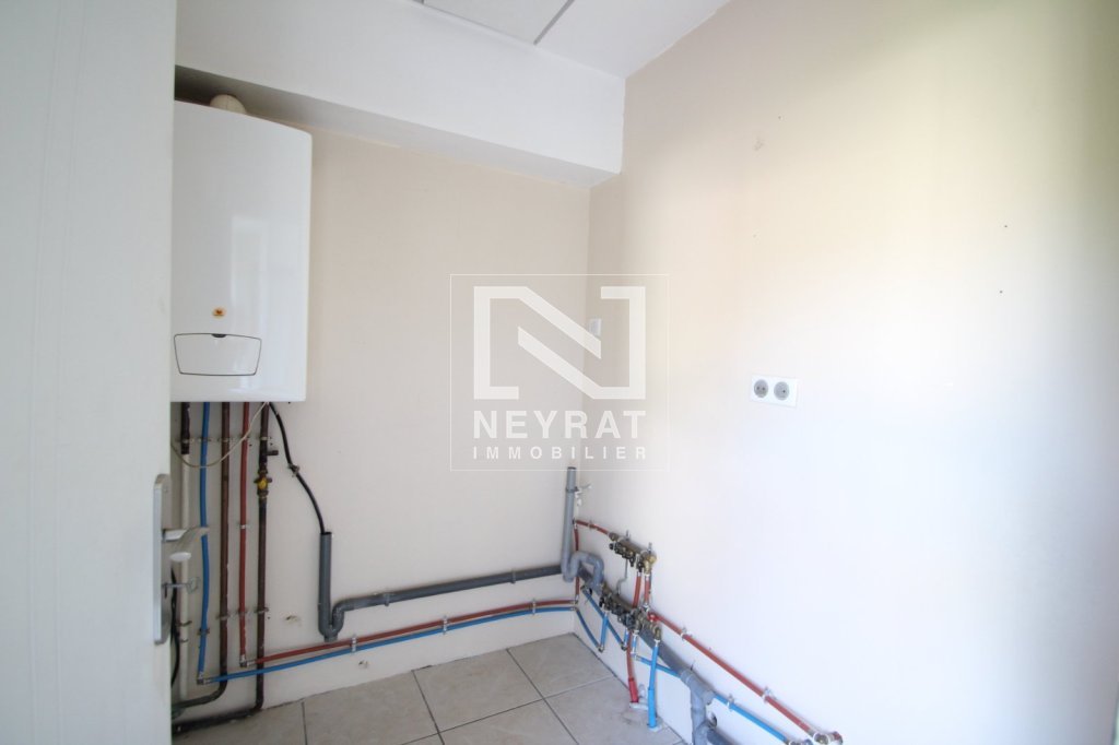 Appartement dans maison individuelle A LOUER - ST LEGER SUR DHEUNE - 95 m2 - 850 &euro; charges comprises par mois