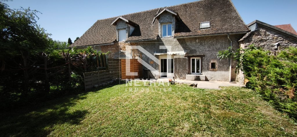 APPARTEMENT T4 A LOUER - ST LOUP DE VARENNES - 102 m2 - 980 &euro; charges comprises par mois
