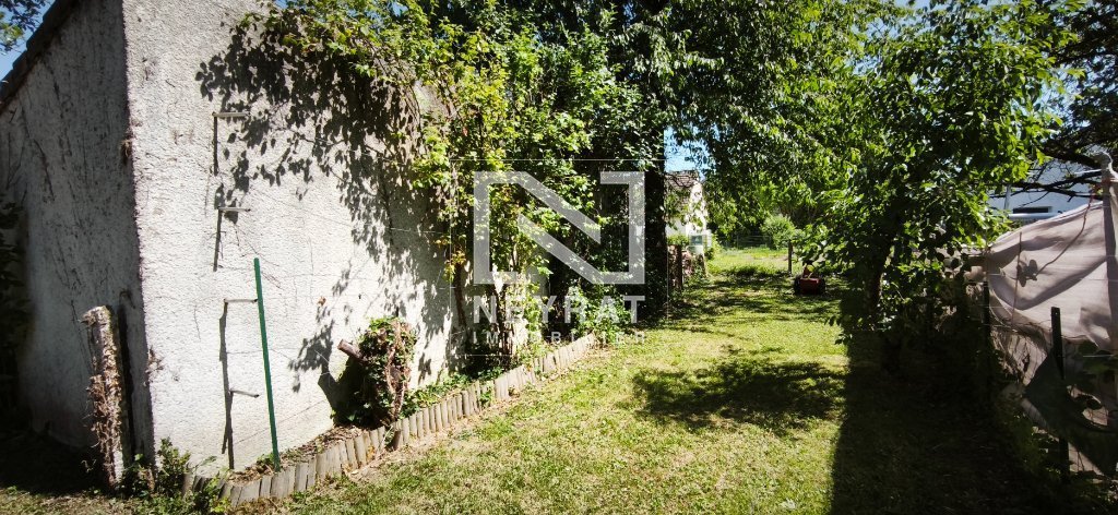 APPARTEMENT T4 A LOUER - ST LOUP DE VARENNES - 102 m2 - 980 &euro; charges comprises par mois