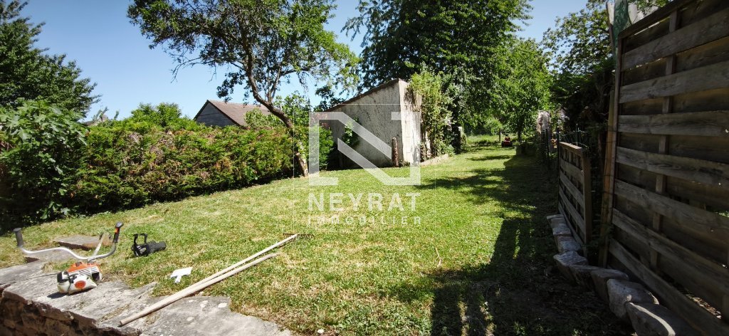 APPARTEMENT T4 A LOUER - ST LOUP DE VARENNES - 102 m2 - 980 &euro; charges comprises par mois
