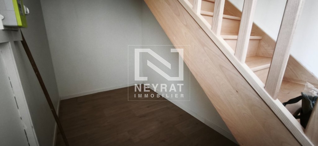 APPARTEMENT T4 A LOUER - ST MARCEL - 81.76 m2 - 800 &euro; charges comprises par mois