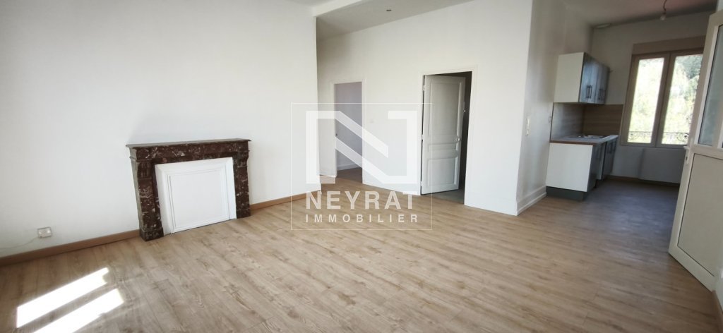 APPARTEMENT T4 A LOUER - ST MARCEL - 81.76 m2 - 800 &euro; charges comprises par mois