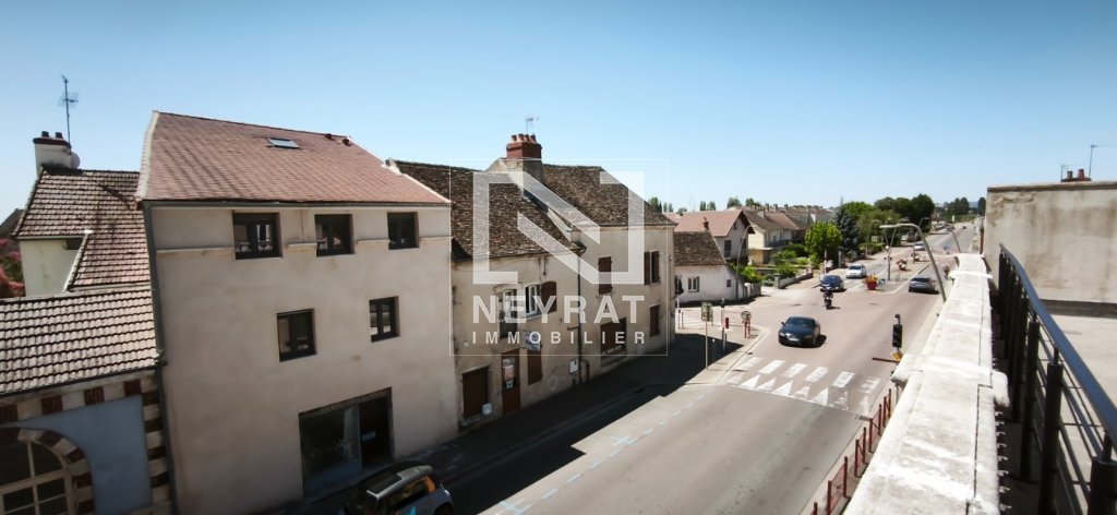 APPARTEMENT T4 A LOUER - ST MARCEL - 81.76 m2 - 800 &euro; charges comprises par mois
