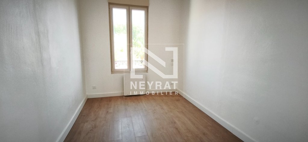 APPARTEMENT T4 A LOUER - ST MARCEL - 81.76 m2 - 800 &euro; charges comprises par mois