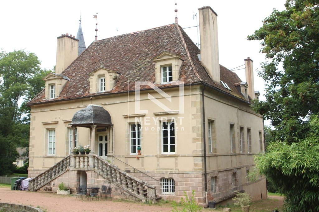 APPARTEMENT T4 - AUTUN - 114.85 m2 - VENDU