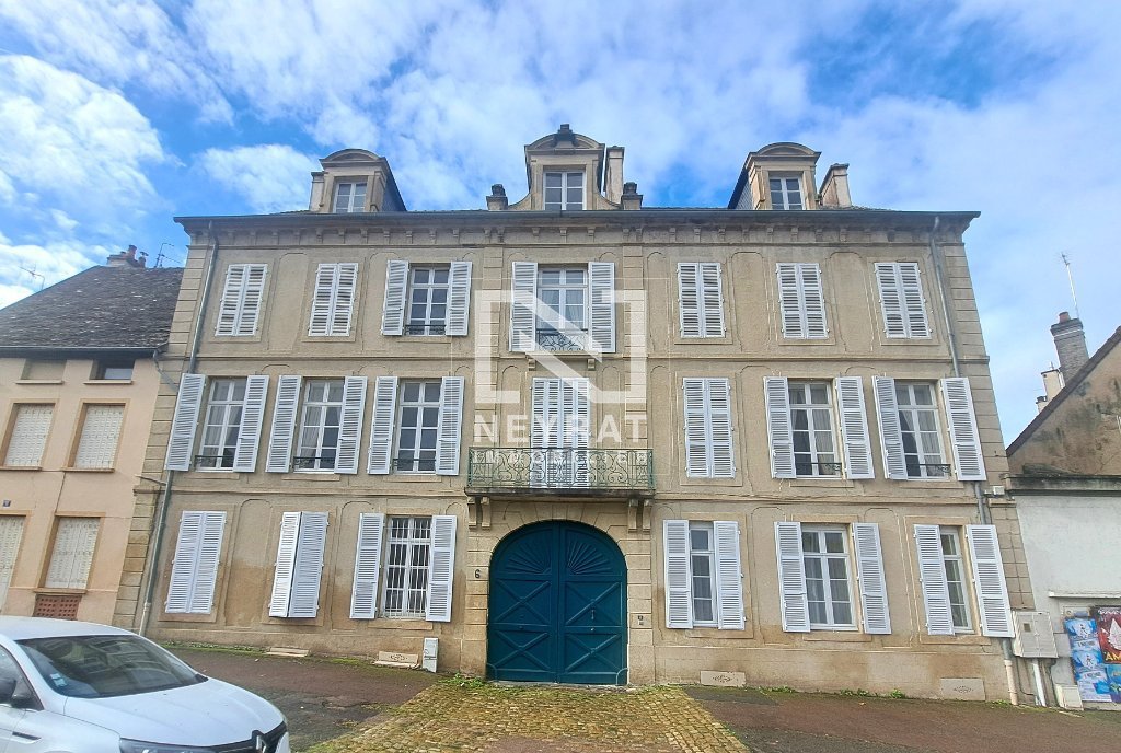 APPARTEMENT T4 A VENDRE - AUTUN - 88.22 m2 - 145000€