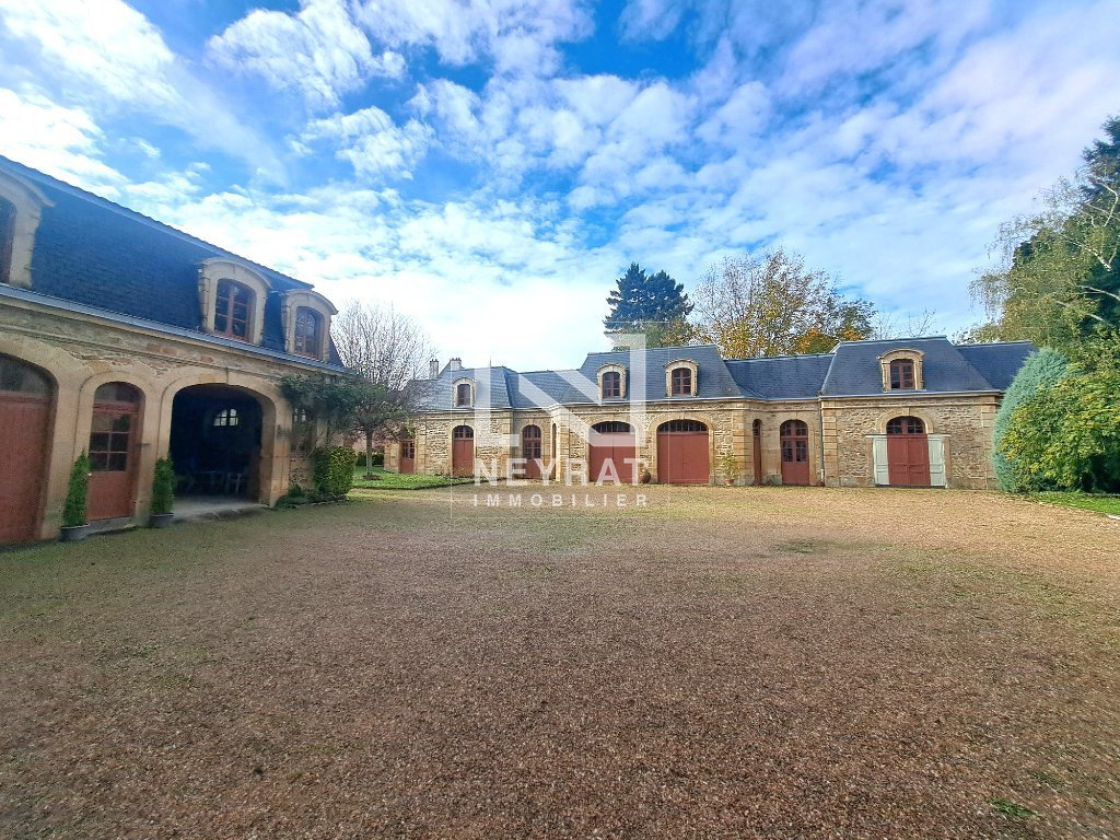 APPARTEMENT T4 A VENDRE - AUTUN - 88.22 m2 - 145000€