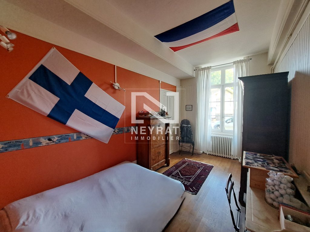 APPARTEMENT T4 A VENDRE - AUTUN - 88.22 m2 - 145000€