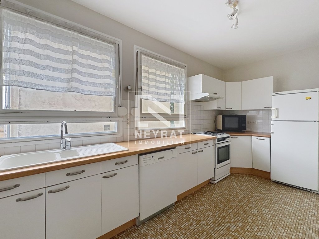 APPARTEMENT T4 A VENDRE - AUTUN - 113.9 m2 - 129�900�&euro;