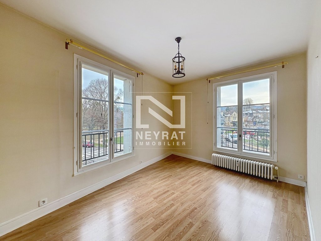 APPARTEMENT T4 A VENDRE - AUTUN - 113.9 m2 - 129�900�&euro;