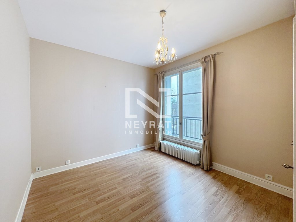 APPARTEMENT T4 A VENDRE - AUTUN - 113.9 m2 - 129�900�&euro;