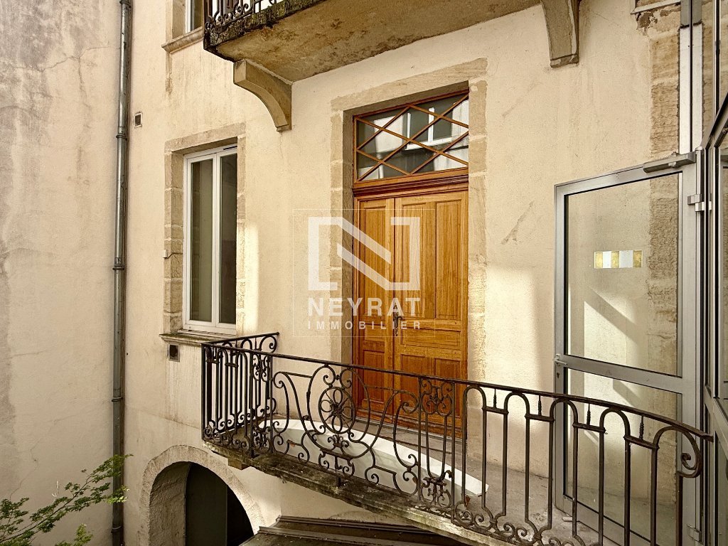 APPARTEMENT T4 A VENDRE - CHALON SUR SAONE Hyper Centre - 89.65 m2 - 119000€
