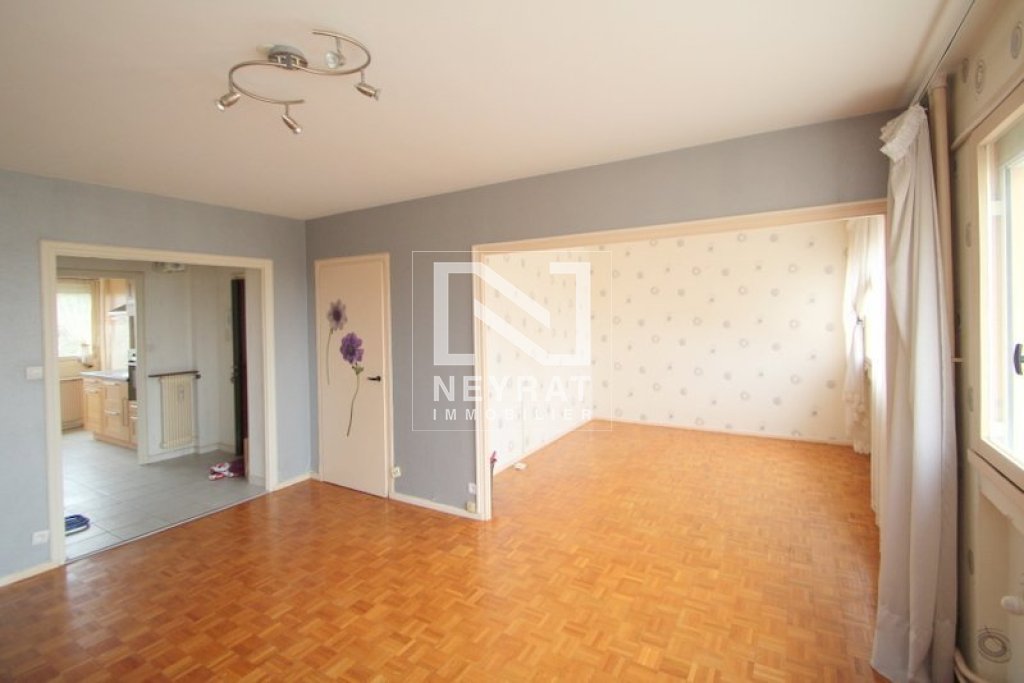 APPARTEMENT T4 - CHALON SUR SAONE - 77.61 m2 - 45 000 &euro;