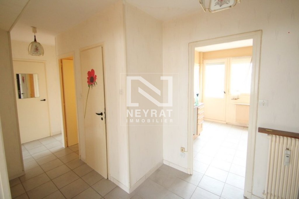 APPARTEMENT T4 - CHALON SUR SAONE - 77.61 m2 - 45 000 &euro;