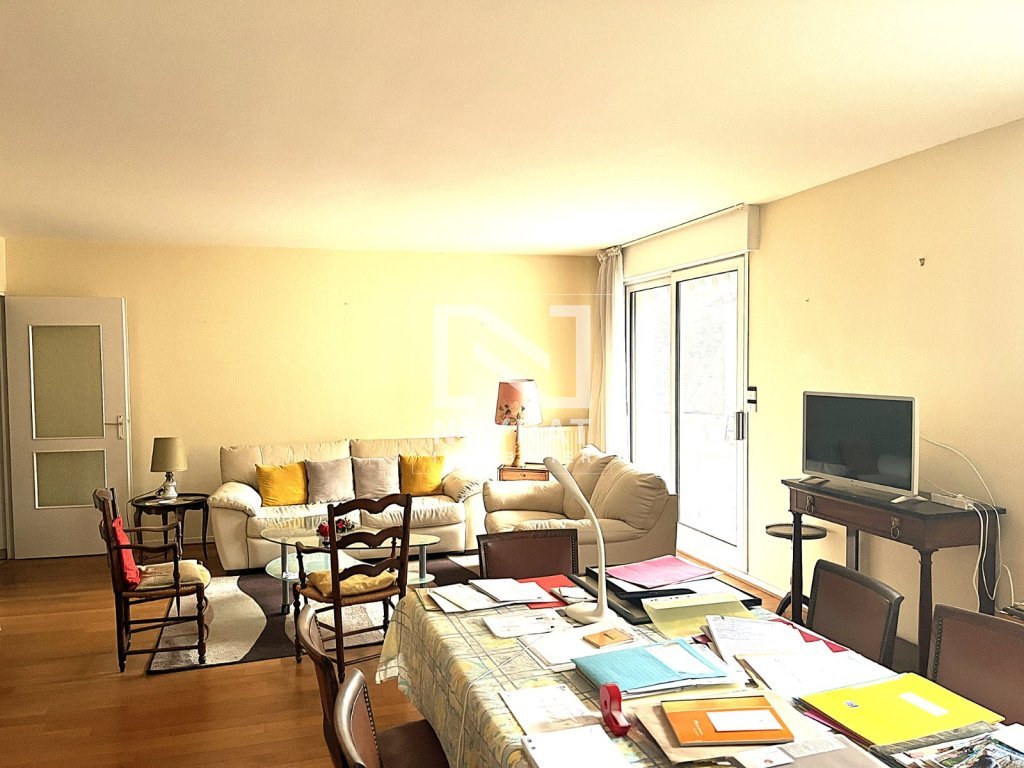 T4 lumineux 89 m  Chalon 179 000 