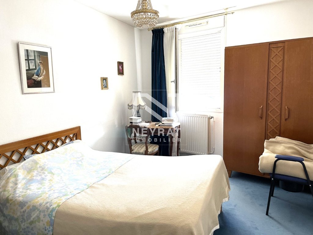 T4 lumineux 89 m  Chalon 179 000 