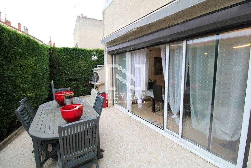 APPARTEMENT T4 A VENDRE - CHALON SUR SAONE - 92 m2 - 208000€