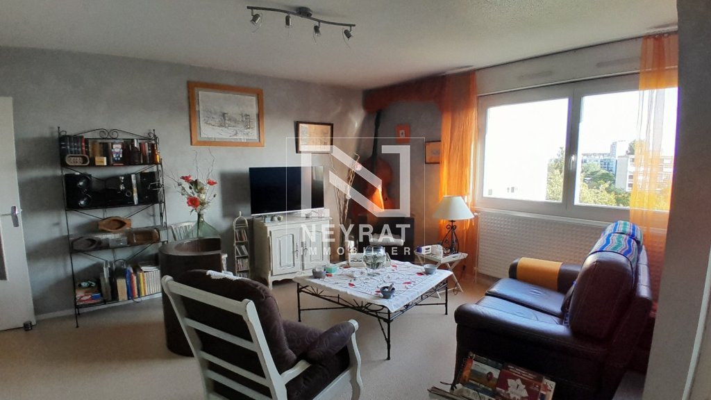 APPARTEMENT T4 - CHALON SUR SAONE - 84.06 m2 - VENDU