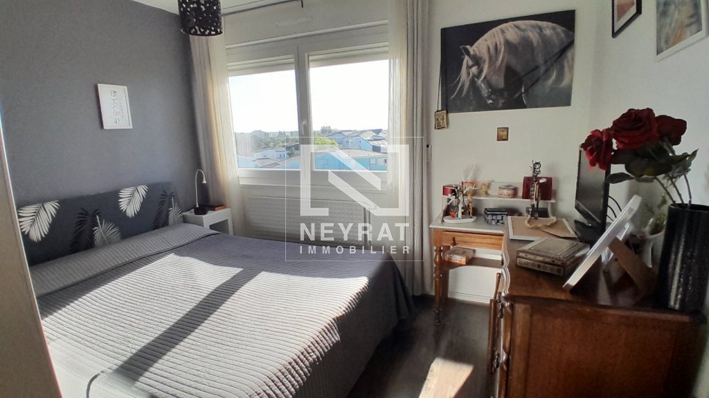 APPARTEMENT T4 - CHALON SUR SAONE - 84.06 m2 - VENDU