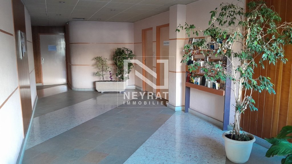 APPARTEMENT T4 - CHALON SUR SAONE - 84.06 m2 - VENDU