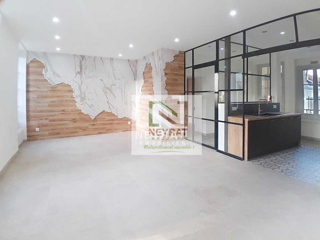 APPARTEMENT T4 A VENDRE - CHALON SUR SAONE - 131 m2 - 269000€