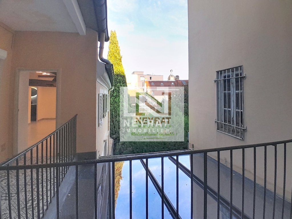 APPARTEMENT T4 A VENDRE - CHALON SUR SAONE - 131 m2 - 269000€