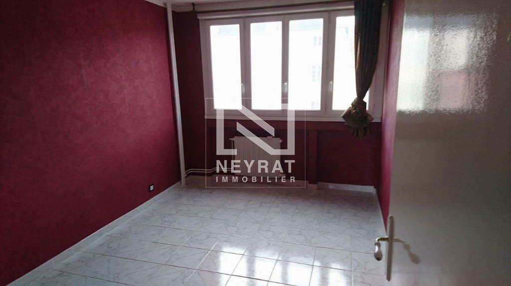 APPARTEMENT T4 A VENDRE - CHALON SUR SAONE - 67.36 m2 - 110�000�&euro;