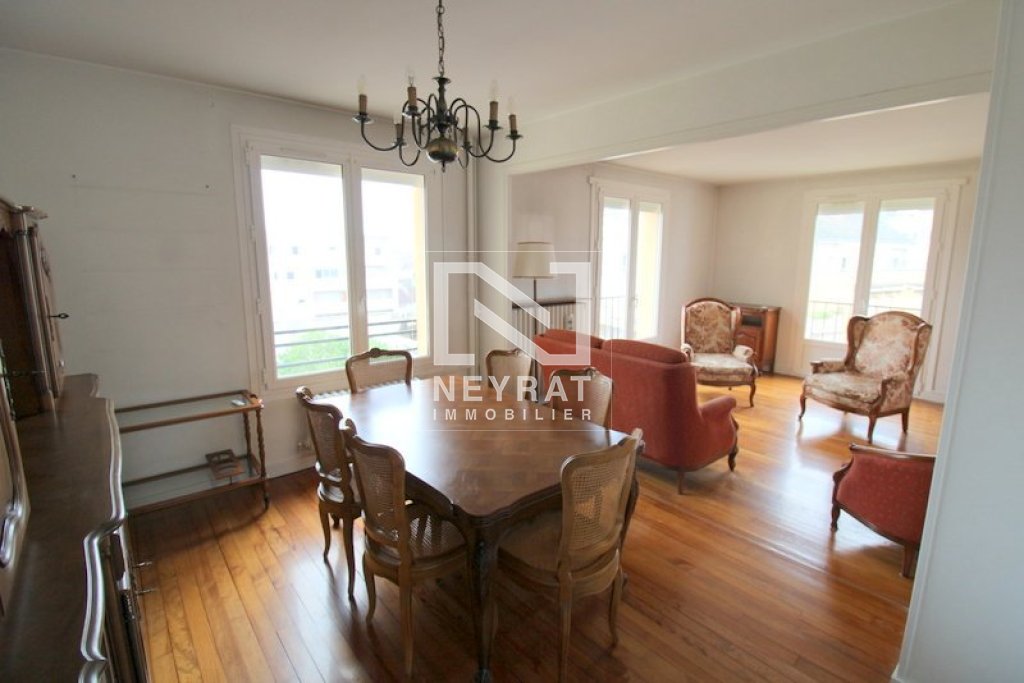 APPARTEMENT T4 A VENDRE - CHALON SUR SAONE - 75.84 m2 - 159�000�&euro;