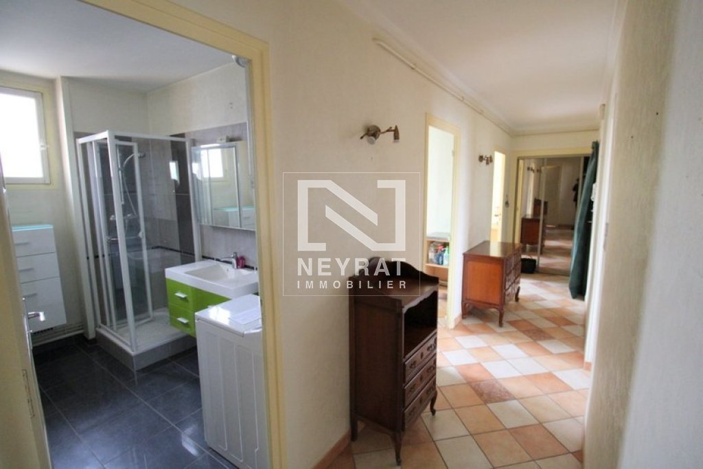 APPARTEMENT T4 A VENDRE - CHALON SUR SAONE - 75.84 m2 - 159�000�&euro;