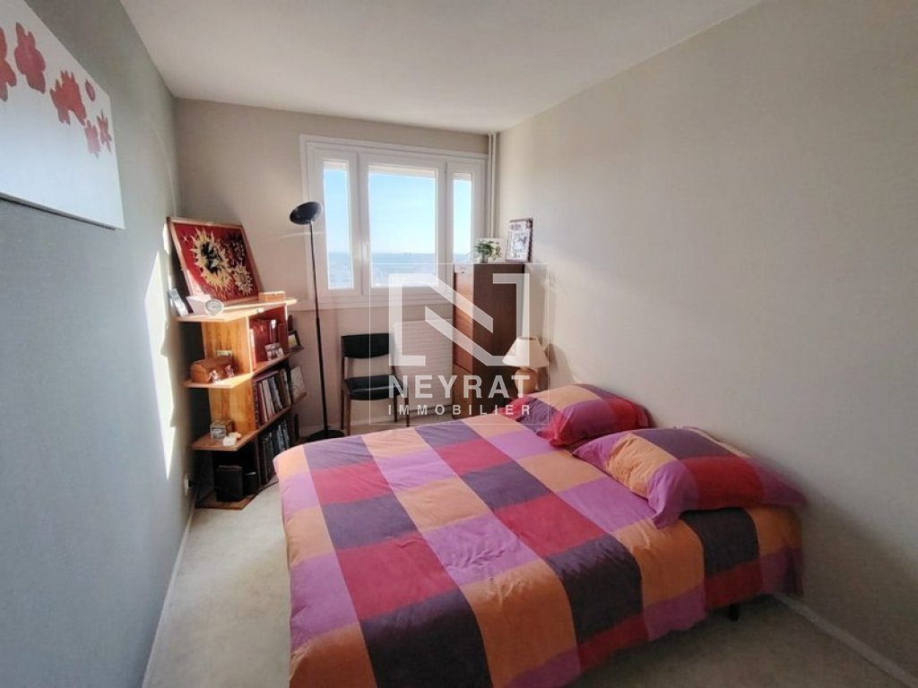 APPARTEMENT T4 A VENDRE - CHALON SUR SAONE - 82.35 m2 - 125�000�&euro;