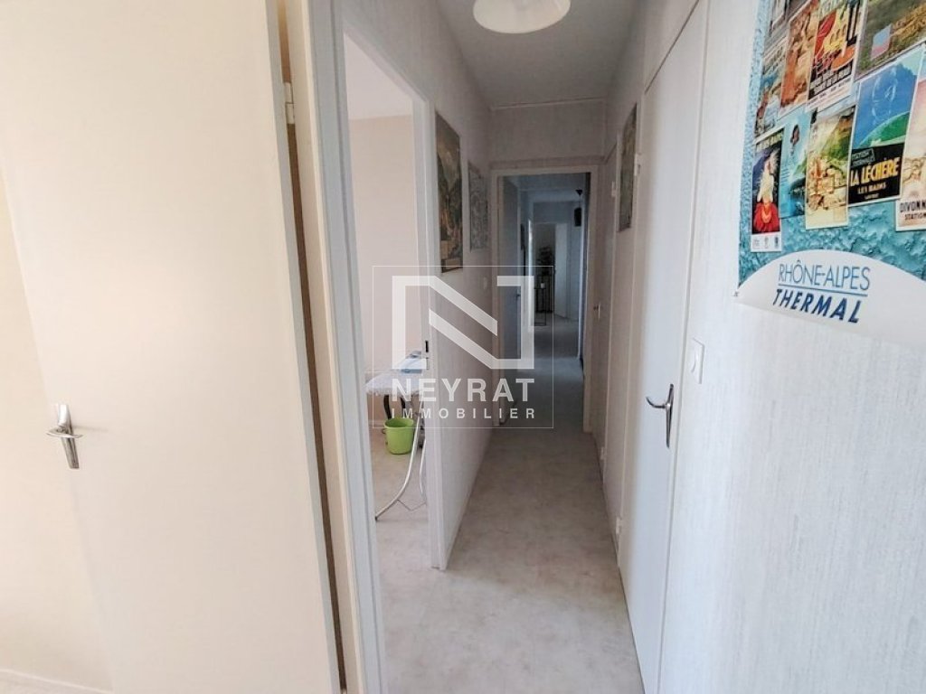 APPARTEMENT T4 A VENDRE - CHALON SUR SAONE - 82.35 m2 - 125�000�&euro;
