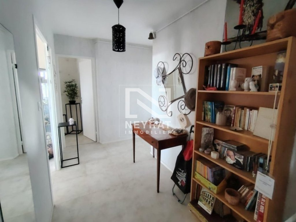 APPARTEMENT T4 A VENDRE - CHALON SUR SAONE - 82.35 m2 - 125�000�&euro;