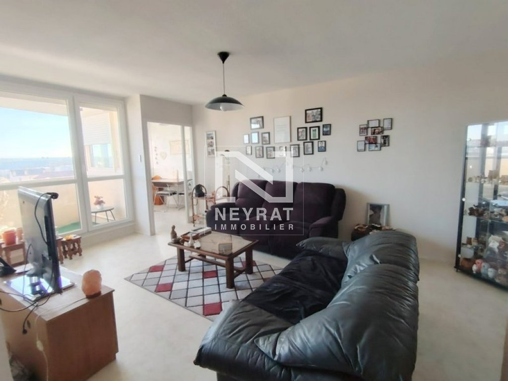 APPARTEMENT T4 A VENDRE - CHALON SUR SAONE - 82.35 m2 - 125�000�&euro;