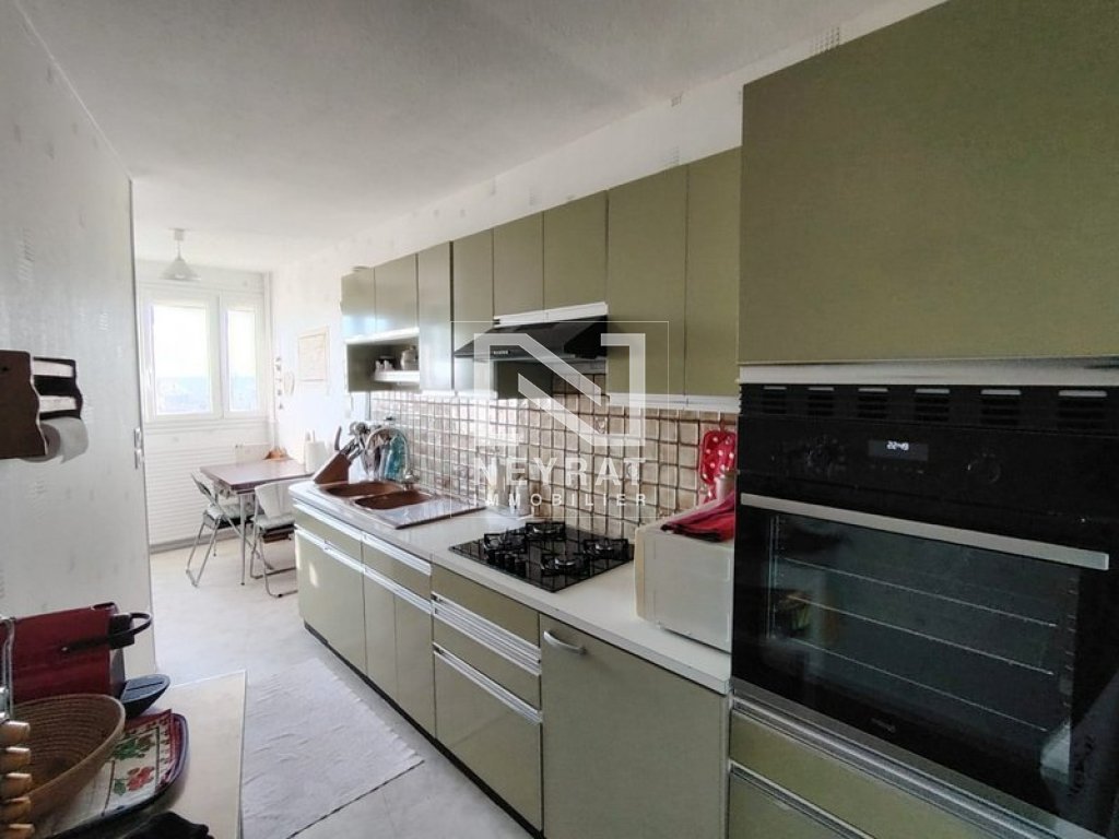 APPARTEMENT T4 A VENDRE - CHALON SUR SAONE - 82.35 m2 - 125�000�&euro;