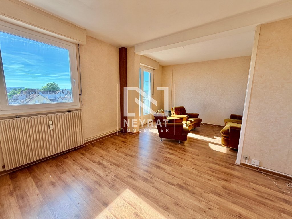 APPARTEMENT T4 A VENDRE - CHALON SUR SAONE - 70.74 m2 - 88 000 &euro;