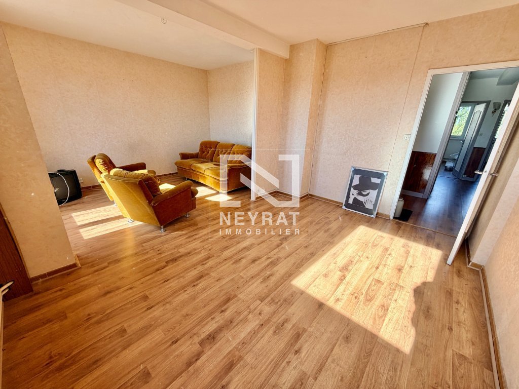 APPARTEMENT T4 A VENDRE - CHALON SUR SAONE - 70.74 m2 - 88 000 &euro;